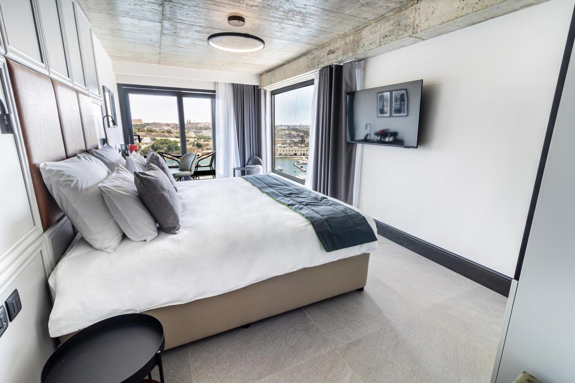 The Londoner Hotel Sliema Exterior photo